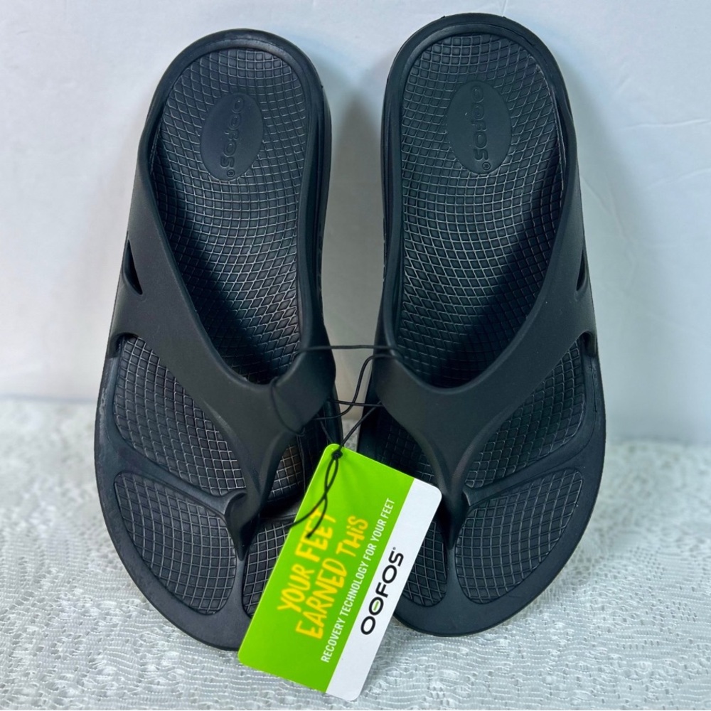 New Oofos MEN'S OORIGINAL Flip Flop Style SANDALs - BLACK / Size US 9 / EU 42